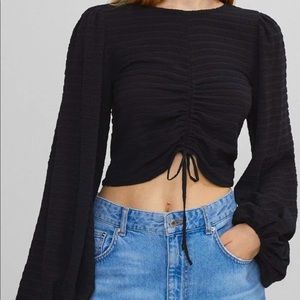 New Bershka Cropped blouse with ruched detail and long bell sleeves size:XS